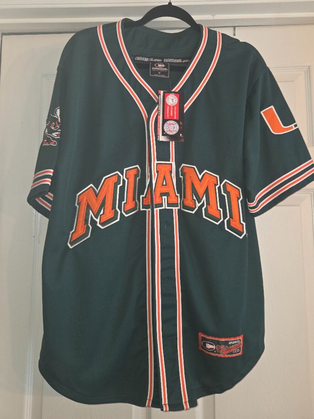 VTG Miami Colosseum Jersey NWT Y2K . Size  Medium